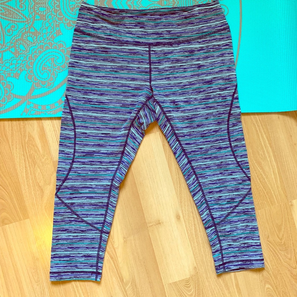 Zella Size L capris yoga pants